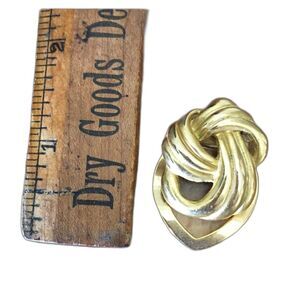 Vintage 70s/80s Gold Tone Scarf Clip by The Tie Rack - Abstract Design